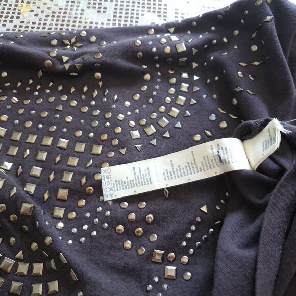 Gray tank top, with shiny studded eagle design - Picture 7 of 8